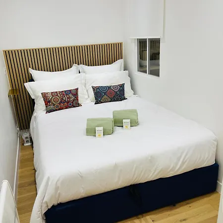 Marais Saint Paul By Melvane