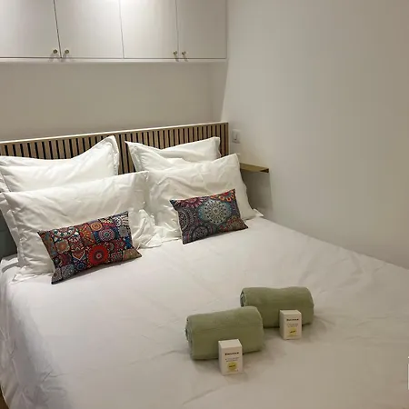 Marais Saint Paul By Melvane