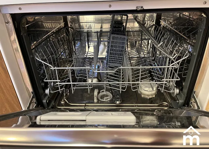 Marais Saint Paul By Melvane *